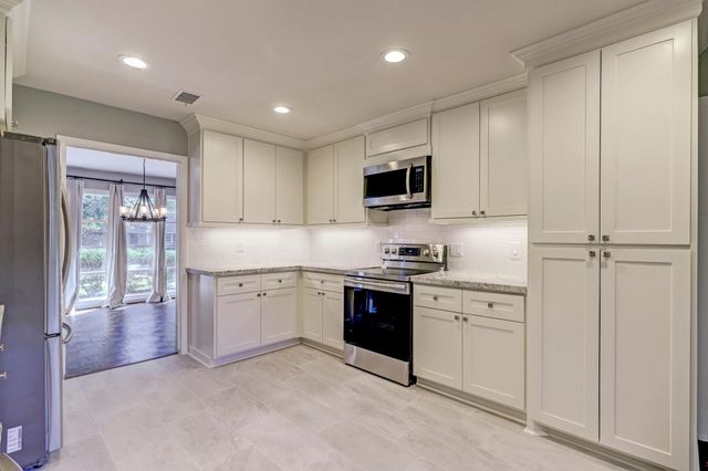 9208 Rangely Drive, Houston, TX 77055