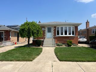 8433 S Karlov Avenue, Chicago, IL 60652