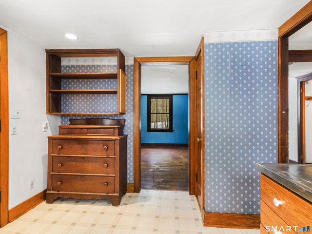 21 Old Highway, Wilton, CT 06897