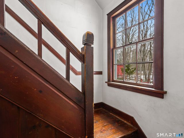 21 Old Highway, Wilton, CT 06897