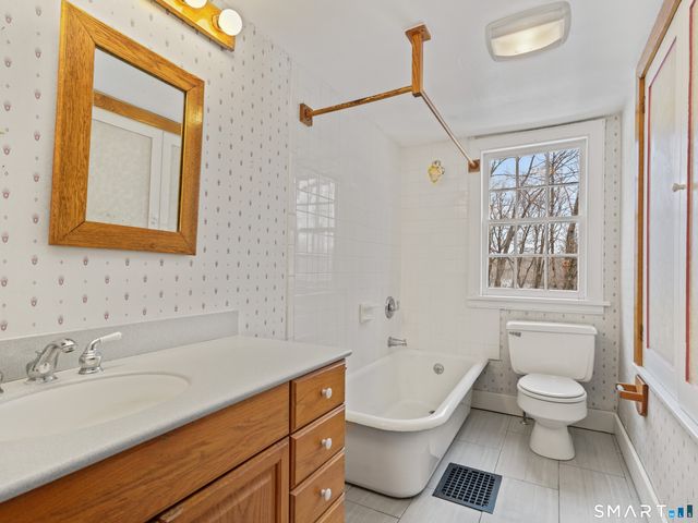 21 Old Highway, Wilton, CT 06897