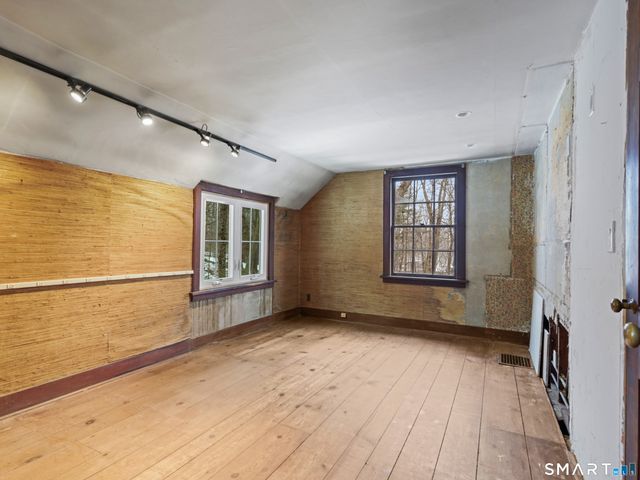 21 Old Highway, Wilton, CT 06897