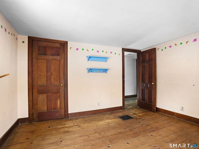 21 Old Highway, Wilton, CT 06897