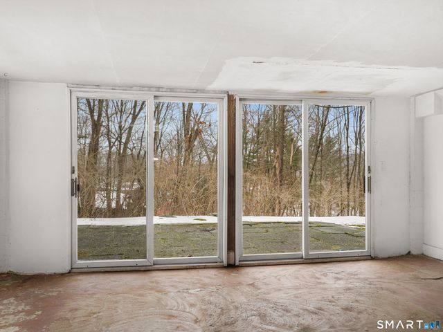 21 Old Highway, Wilton, CT 06897