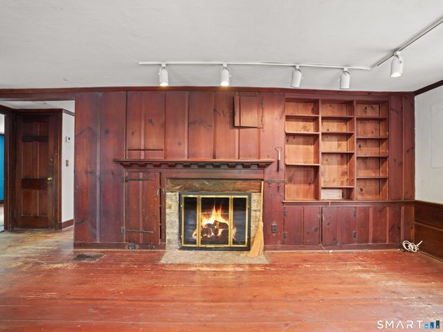 21 Old Highway, Wilton, CT 06897