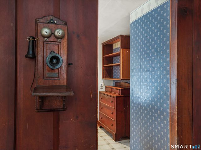 21 Old Highway, Wilton, CT 06897