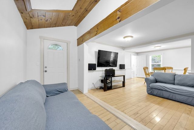 115 Old North Woodstock Rd, Southbridge, MA 01550