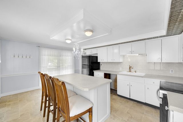 115 Old North Woodstock Rd, Southbridge, MA 01550
