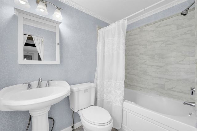 115 Old North Woodstock Rd, Southbridge, MA 01550