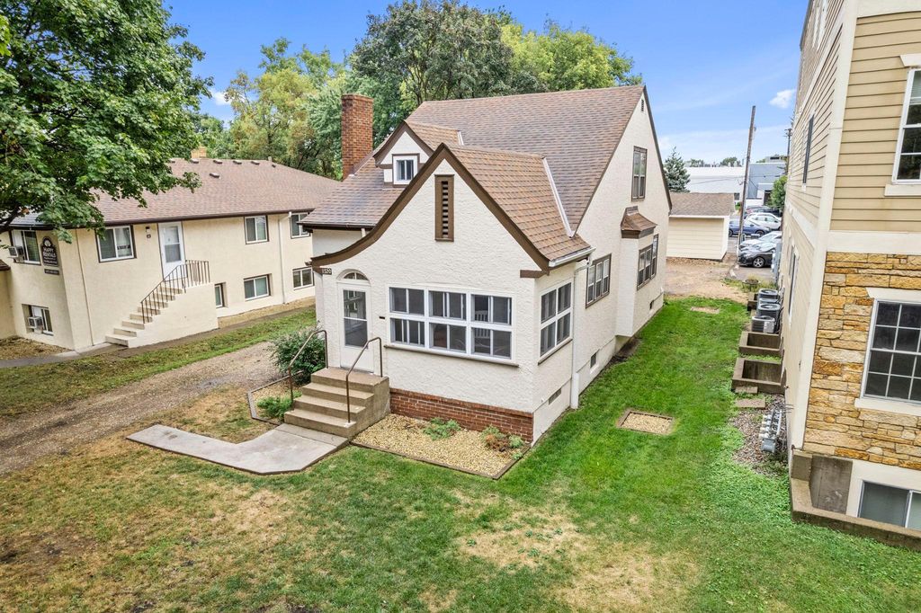1720 Rollins Avenue SE, Minneapolis, MN 55414 — photo 2