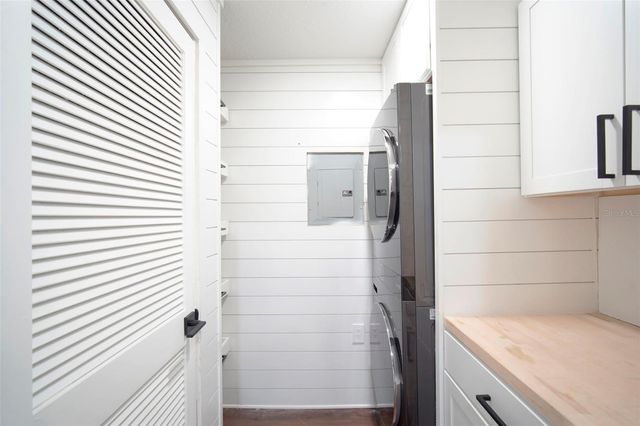 5304 BAY CLUB CIRCLE, Tampa, FL 33607