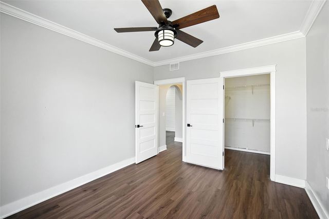 5304 BAY CLUB CIRCLE, Tampa, FL 33607