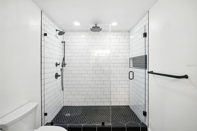 5304 BAY CLUB CIRCLE, Tampa, FL 33607