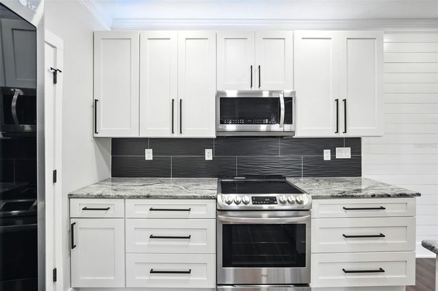 5304 BAY CLUB CIRCLE, Tampa, FL 33607