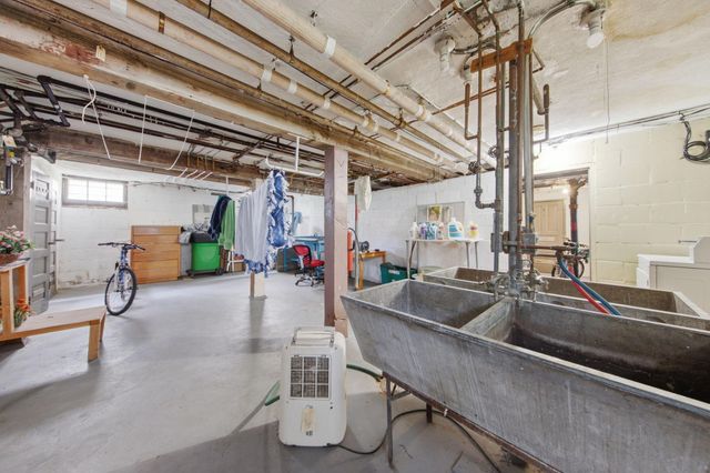 3215 Chicago Avenue S, Minneapolis, MN 55407
