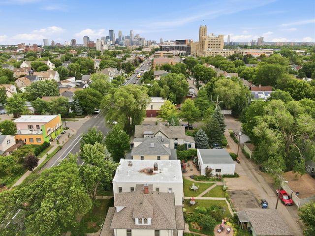 3215 Chicago Avenue S, Minneapolis, MN 55407