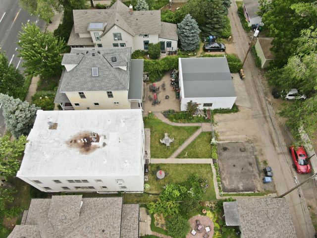3215 Chicago Avenue S, Minneapolis, MN 55407