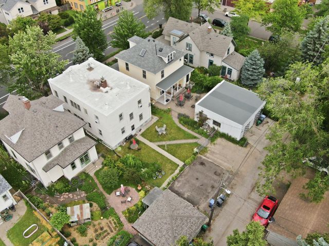3215 Chicago Avenue S, Minneapolis, MN 55407