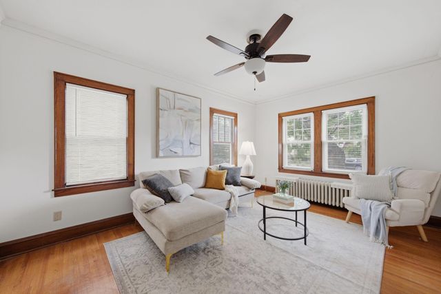3215 Chicago Avenue S, Minneapolis, MN 55407