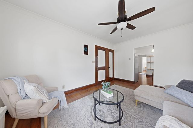 3215 Chicago Avenue S, Minneapolis, MN 55407