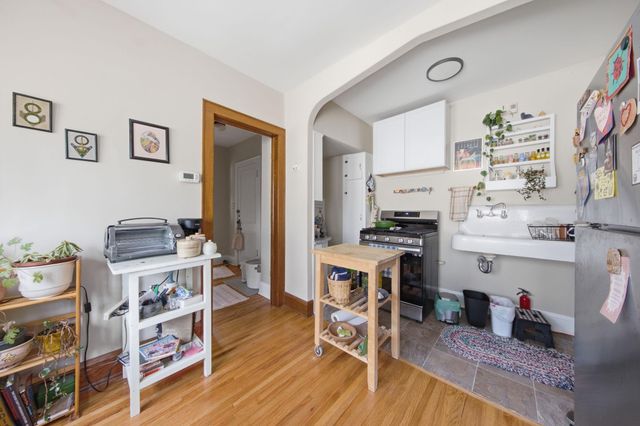 3215 Chicago Avenue S, Minneapolis, MN 55407