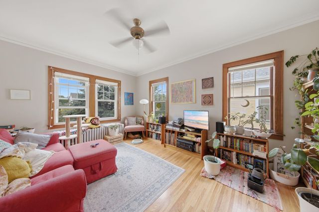 3215 Chicago Avenue S, Minneapolis, MN 55407