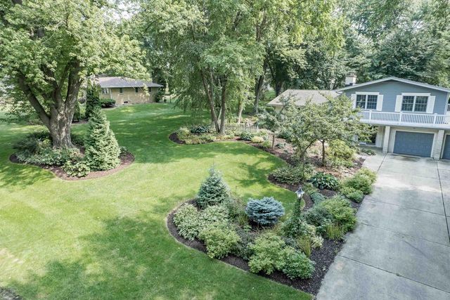 4527 E Oak Lane, Windsor, WI 53598