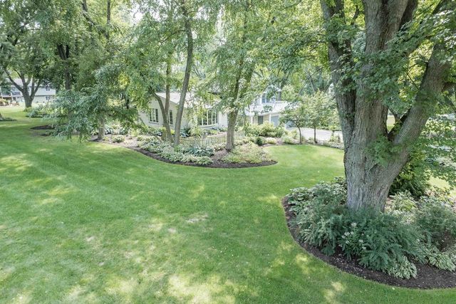 4527 E Oak Lane, Windsor, WI 53598