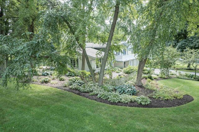 4527 E Oak Lane, Windsor, WI 53598