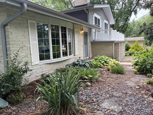 4527 E Oak Lane, Windsor, WI 53598