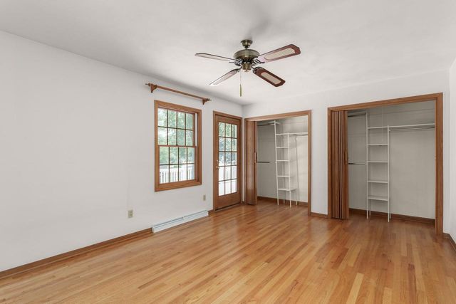 4527 E Oak Lane, Windsor, WI 53598