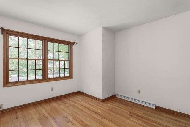 4527 E Oak Lane, Windsor, WI 53598