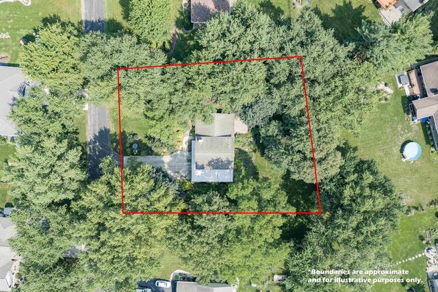 4527 E Oak Lane, Windsor, WI 53598