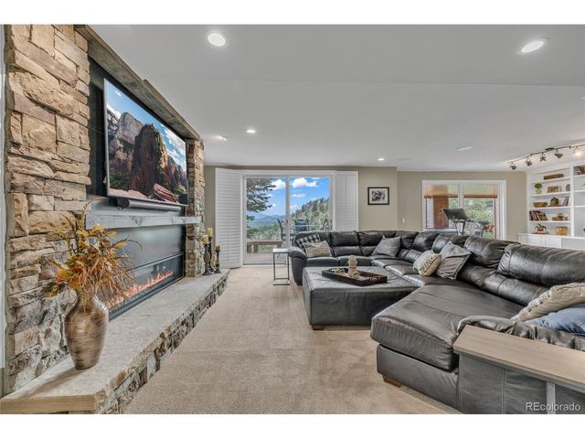 1306 Preserve Cir, Golden, CO 80401