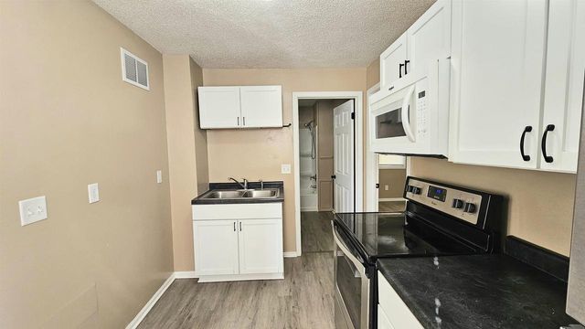 1623 6th Street, Beloit, WI 53511