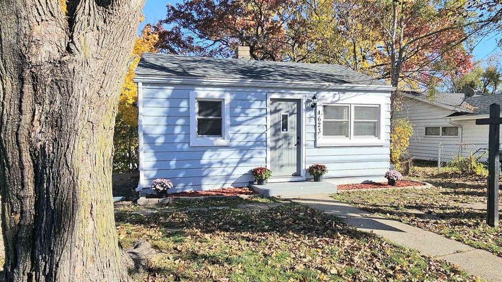 1623 6th Street, Beloit, WI 53511