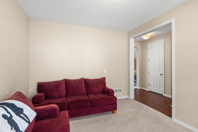 1334 76th Street W, Inver Grove Heights, MN 55077