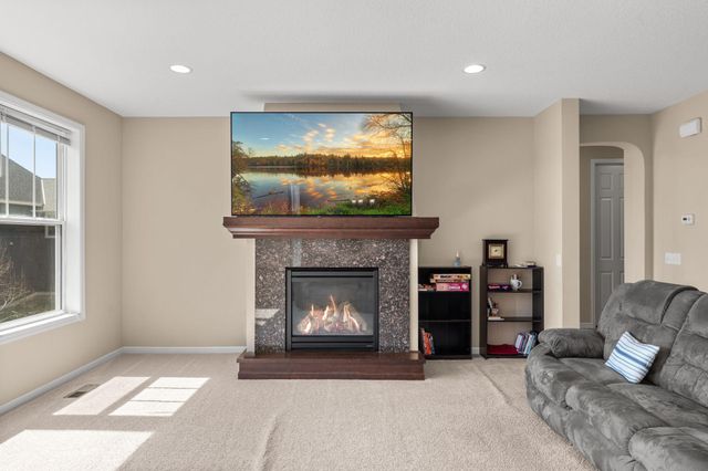 1334 76th Street W, Inver Grove Heights, MN 55077