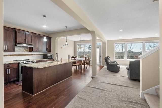 1334 76th Street W, Inver Grove Heights, MN 55077