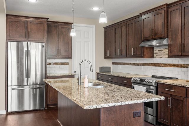 1334 76th Street W, Inver Grove Heights, MN 55077