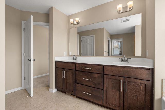 1334 76th Street W, Inver Grove Heights, MN 55077