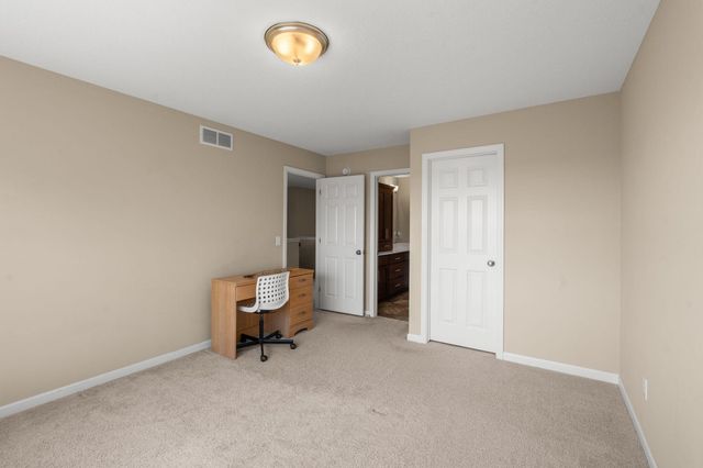 1334 76th Street W, Inver Grove Heights, MN 55077