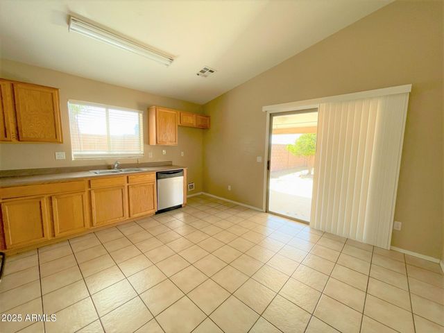 6717 E Lush Vista View, Florence, AZ 85132