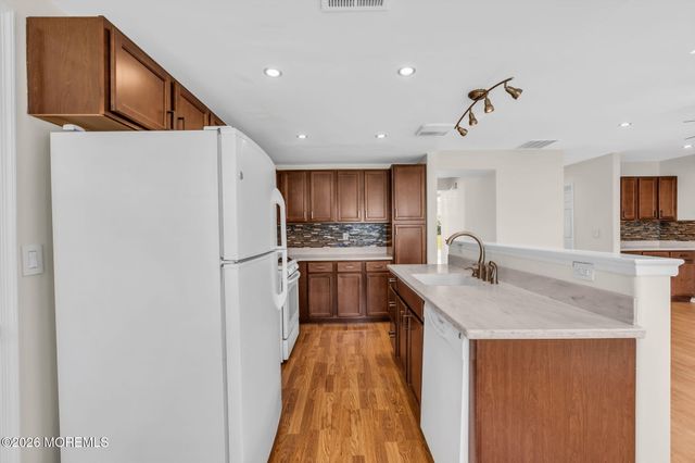 978A Thornbury Lane, Manchester, NJ 08759