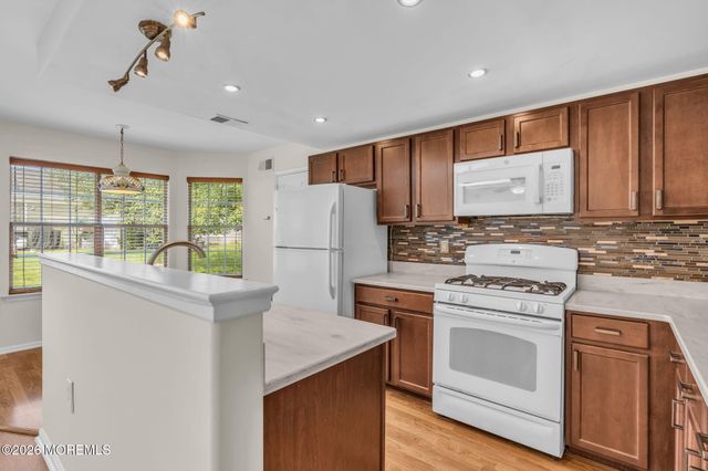 978A Thornbury Lane, Manchester, NJ 08759