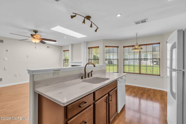 978A Thornbury Lane, Manchester, NJ 08759