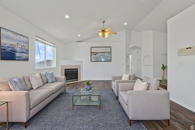 2253 LONE TREE PKWY, Eagle Mountain, UT 84005