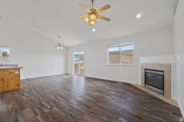 2253 LONE TREE PKWY, Eagle Mountain, UT 84005