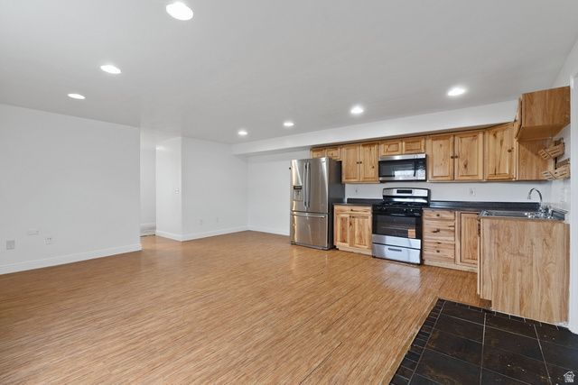 2253 LONE TREE PKWY, Eagle Mountain, UT 84005