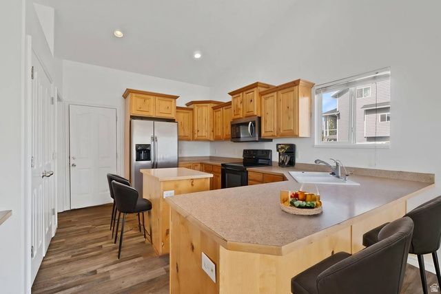 2253 LONE TREE PKWY, Eagle Mountain, UT 84005